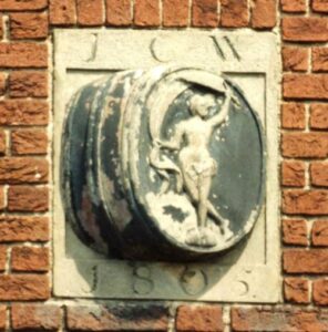 Illustratie: gevelsteen met initialen van Jan Caspar Witte